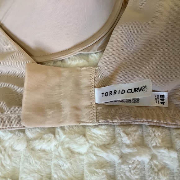 NWOT Torrid Perfect T-Shirt Bra 44B Beige Lightly Padded Underwire - Picture 12 of 13